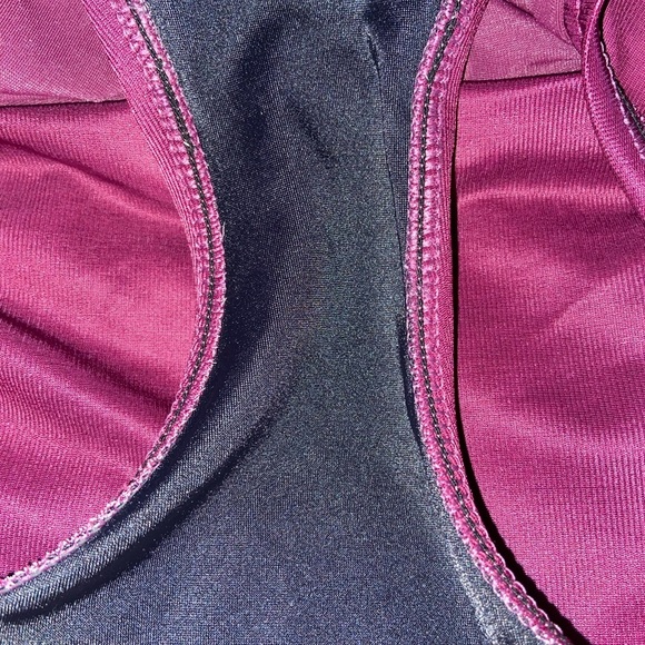 MiracleSuit Women’s Medium Elegant Burgundy One-Piece Swimsuit - Picture 6 of 6